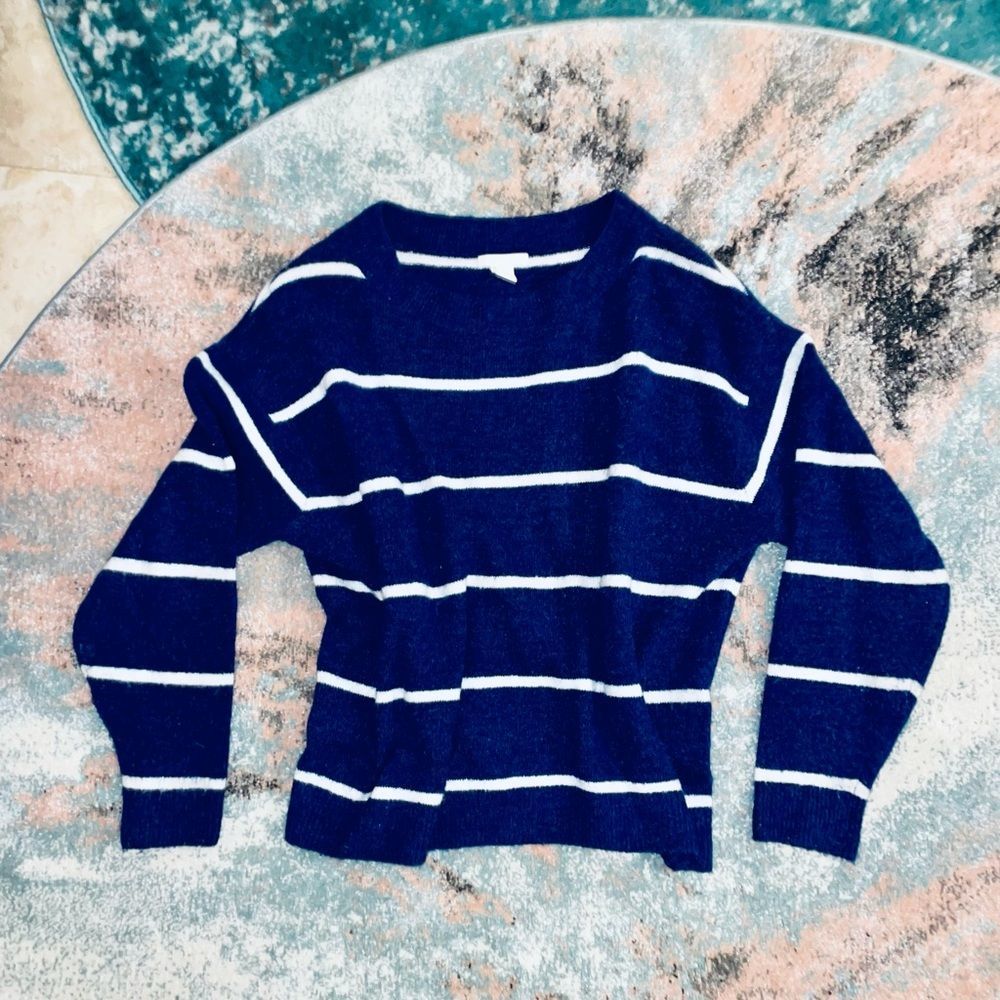 H&M || Cozy Long Sleeve Jumper in Navy + White Stripe - SZ Medium